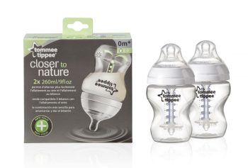 2 db 260 ml-es Anti-colic plus BPA-mentes Tommee Tippee Cumisüveg duo pack + Ajándék