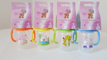 1 db 125 ml-es BPA-mentes Baby Bruin polipropilén fogantyús cumisüveg + Ajándék - kék színben