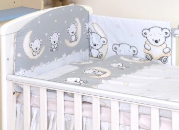 Mama Kiddies Baby Bear 5 részes babaágynemű 180°-os rácsvédővel szürke macis mintával